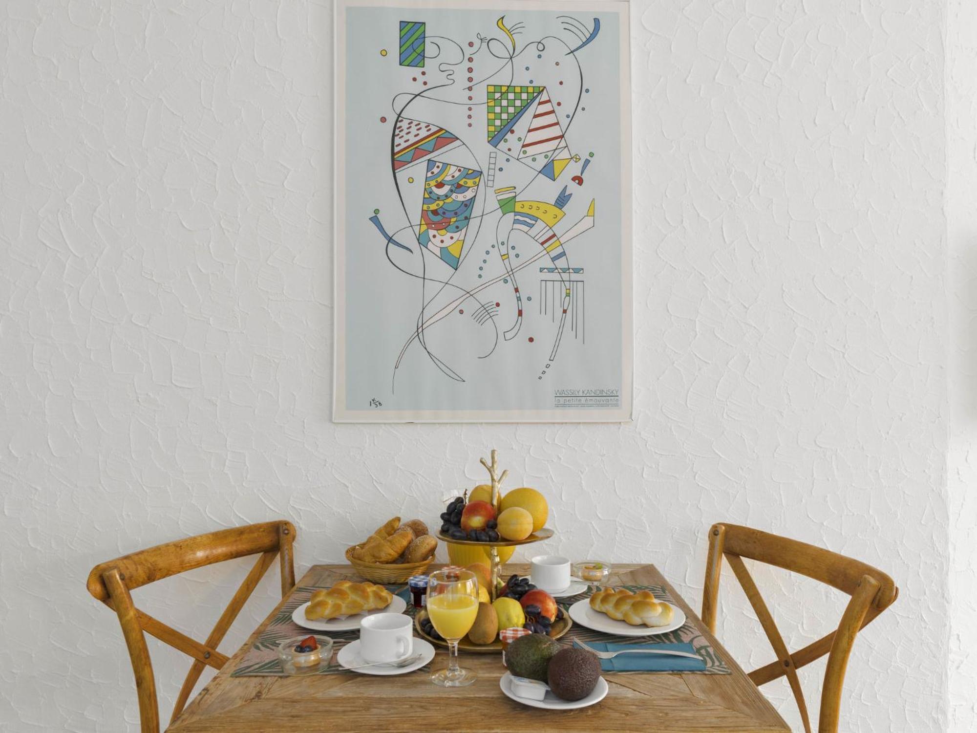 Double Modern-9 By Interhome